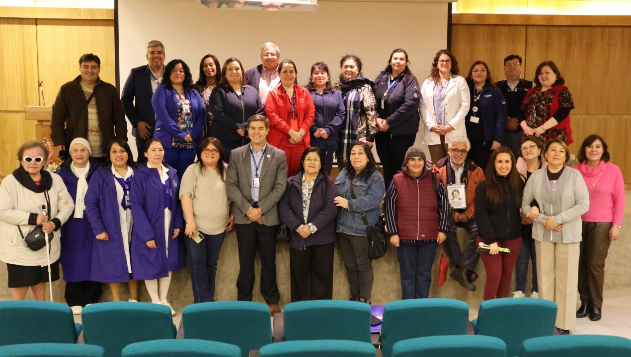 /hospital-clinico-de-magallanes-mantiene-farmacia-externa-tras-dialogo-con