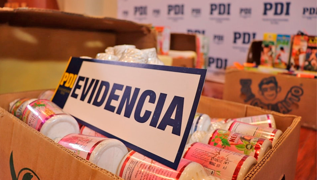 /regionales/region-de-los-lagos/decomisan-en-castro-mas-de-una-decena-de-cajas-con-productos-medicinales