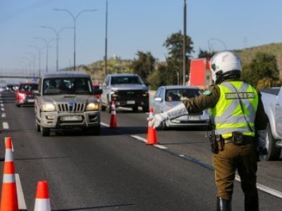 Más de 140 mil vehículos llegan a las regiones este miércoles: Refuerzan medidas