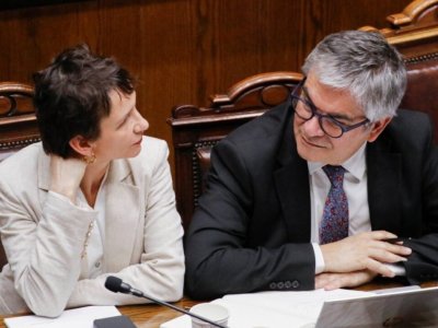 Oposición acusa conflictos de interés detrás de la relación entre Marcel y Tohá