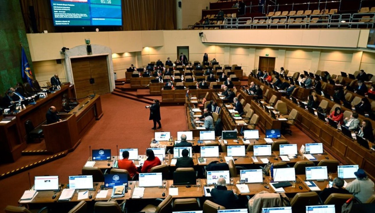 /actualidad/admiten-a-tramite-querella-contra-parlamentarios-por-viajes-en-semana