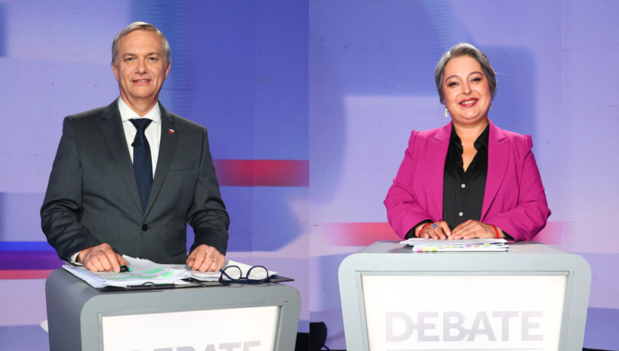 /actualidad/encuesta-udp-kast-pierde-8-puntos-y-jara-se-instala-en-primer-lugar