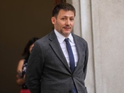 Falla en cobro eléctrico desata acusación constitucional contra Pardow por parte de la UDI