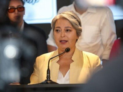 Migración irregular y campaña: Jara marca límites en debate presidencial