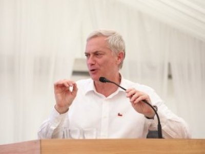 Kast defiende a diputado Meza tras dichos sobre violadores y acusa estrategia política en su contra