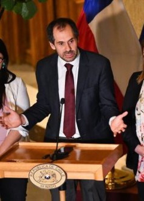 Amenaza de acusación constitucional contra Grau tensiona a la oposición