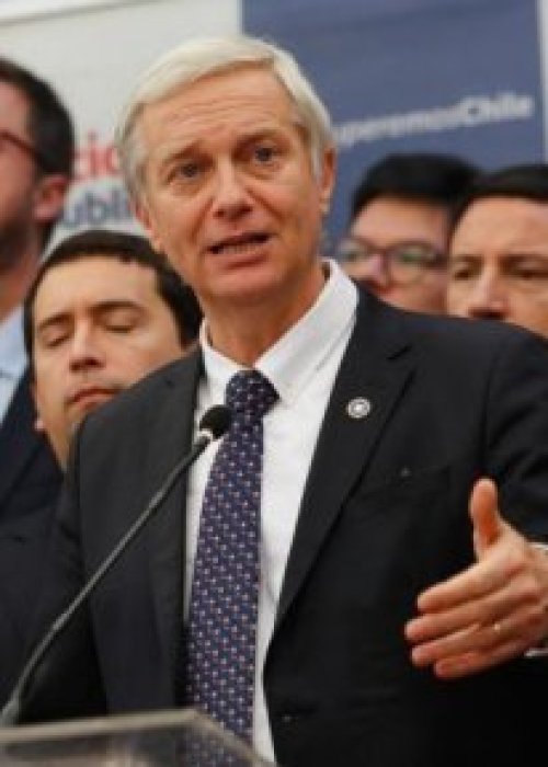 Boric y Kast cruzan duras críticas a semanas del cambio de mando y aumentan tensiones políticas