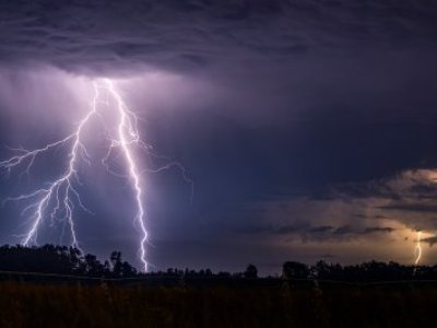 Autoridades refuerzan medidas preventivas por tormentas eléctricas y precipitaciones intensas