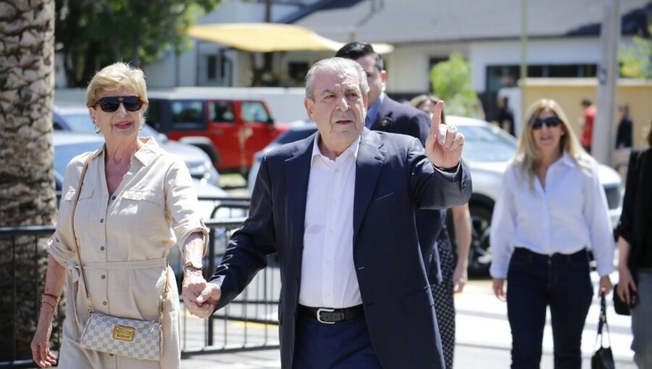 /actualidad/exprimera-dama-marta-larraechea-es-internada-de-urgencia-en-san-antonio