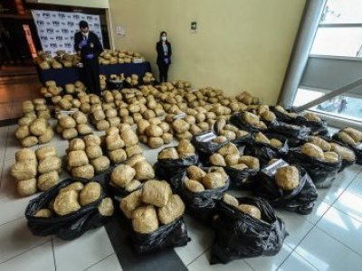 Ministro Cordero reconoce “especial preocupación” por uso de puertos de Valparaíso en redes del narcotráfico