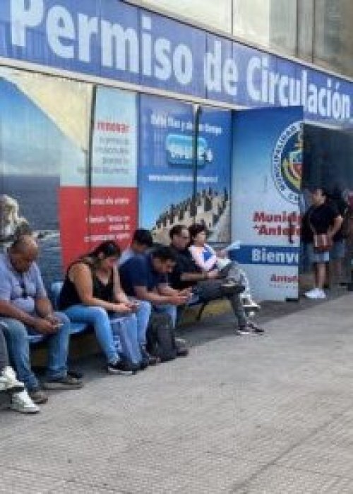 Revisa si tienes multas sin pagar antes de renovar tu permiso de circulación