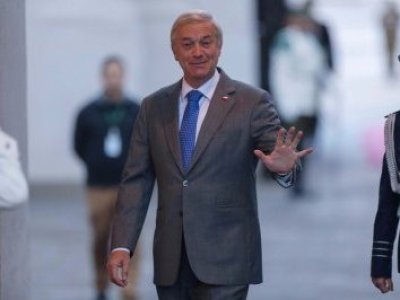 Kast aborda alza de combustibles, migración e indultos en entrevista