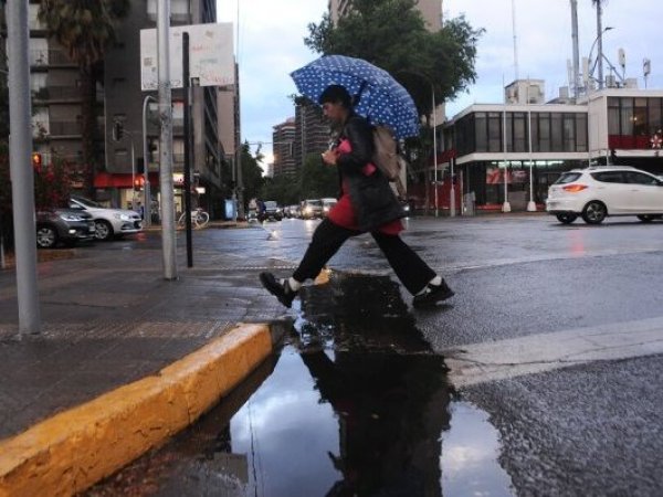 Emiten aviso por tormentas eléctricas en la cordillera entre Coquimbo y O’Higgins