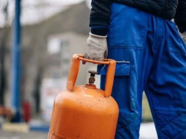 Municipios critican falta de claridad en entrega de vales de gas