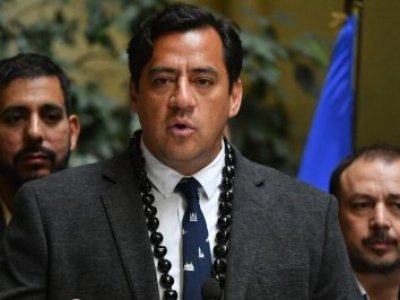 Diputado Hotuiti Teao evalúa acusación constitucional contra exministro Carlos Montes