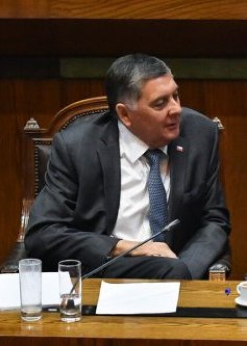 Polémica por deudas del CAE: Ejecutivo defiende legalidad de los embargos y abrirá diálogos por rentas menores