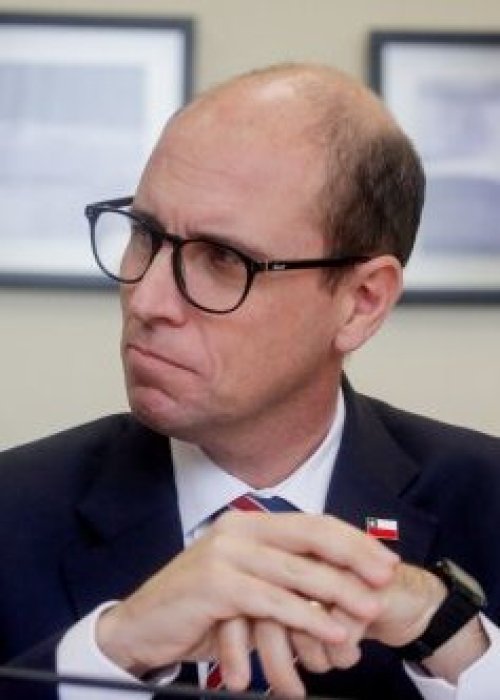 Balance de seguridad muestra caída en delitos, ministro Arrau advierte: 