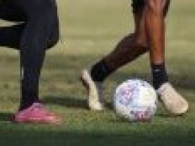 Clubes chilenos en la lupa: 114 futbolistas extranjeros juegan sin permiso laboral