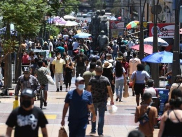 La mitad de los trabajadores en Chile recibió ingresos de hasta 680 mil pesos durante 2025