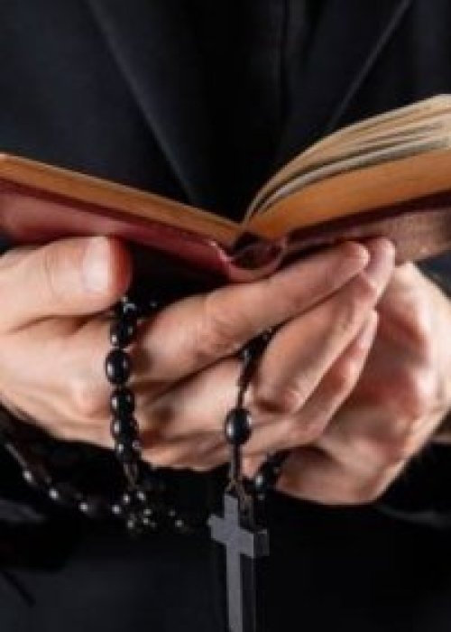 Justicia ordenó indemnizar a víctimas de sacerdotes pedófilos amparados por Congregación Salesiana