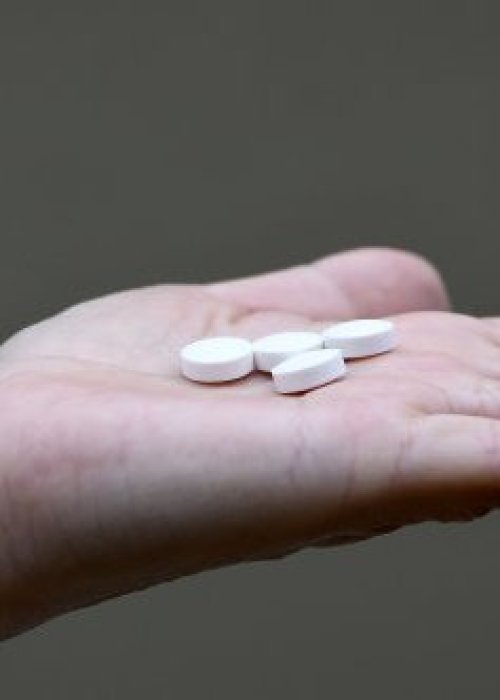 Comisión de salud presenta proyecto para aumentar sanción por venta irregular de medicamentos