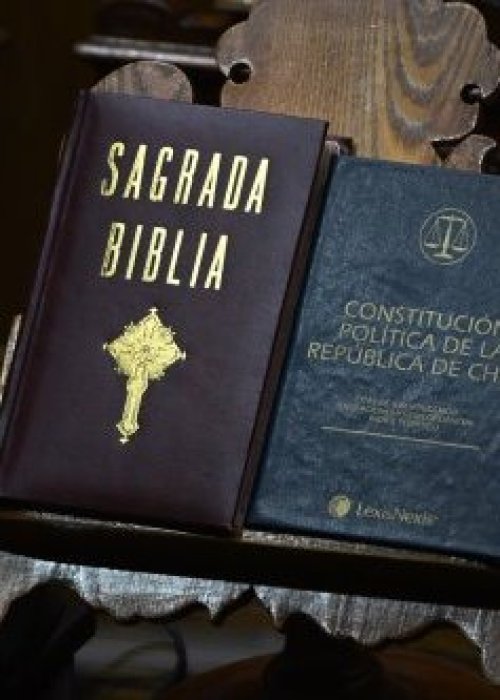 Ingresan proyecto en el Congreso para instaurar Día Nacional de La Oración y la Biblia