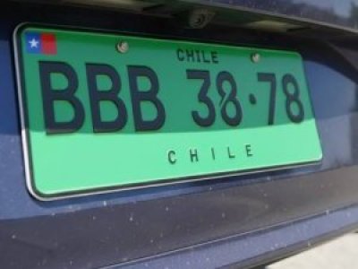 Nueva placa patente verde ¿Por qué se implementó?
