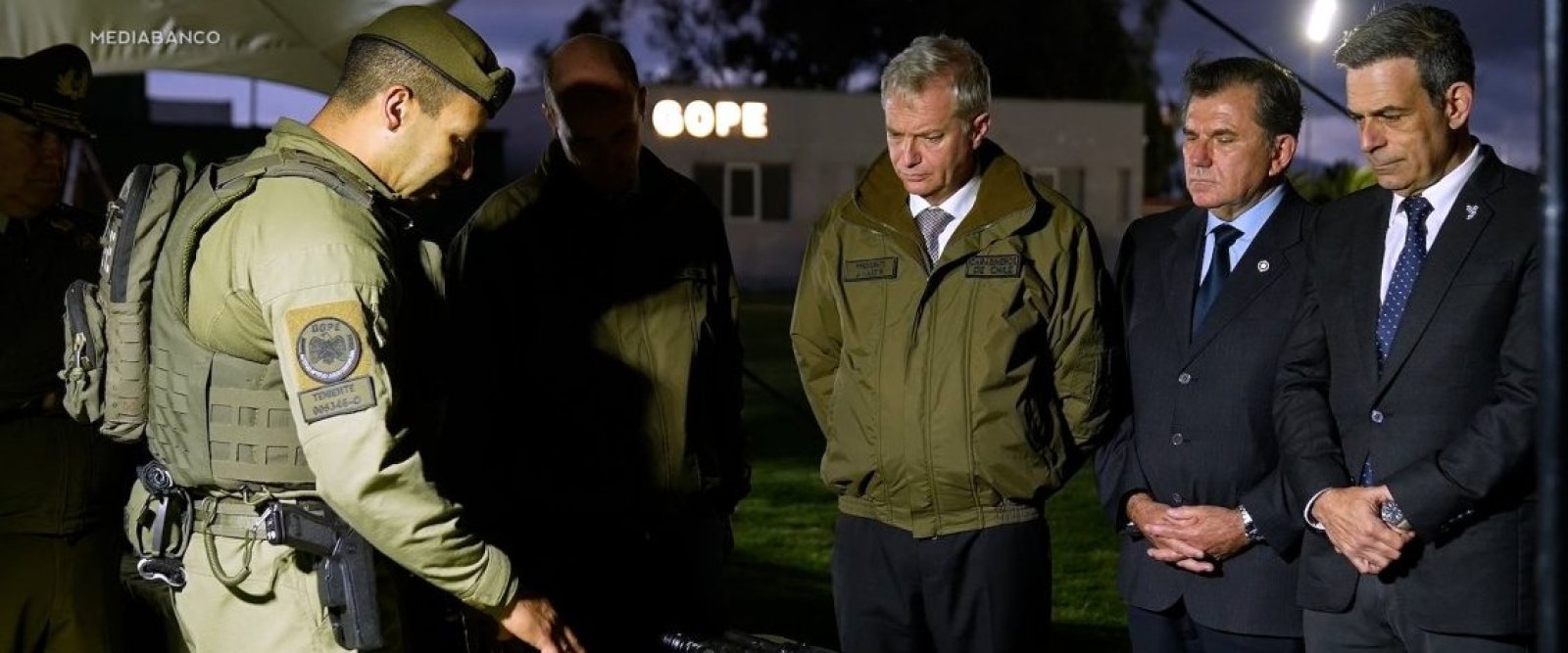 Gobierno presenta 300 nuevos subfusiles CZ Scorpion para GOPE de Carabineros